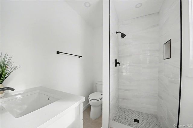 366 Overlook Road, Pleasant Valley, NY 12569