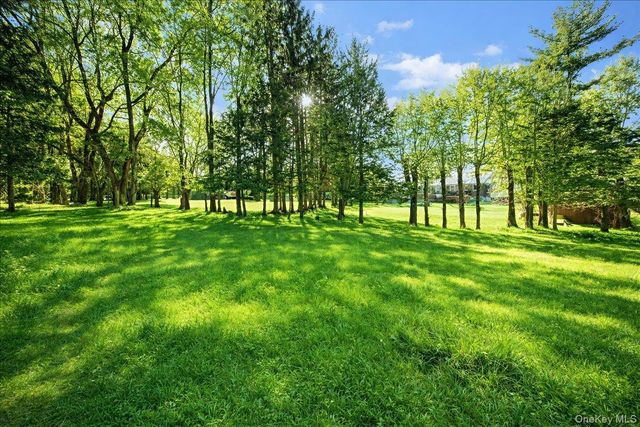 366 Overlook Road, Pleasant Valley, NY 12569