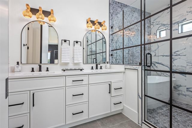 631 Rolling Oaks, Stafford, TX 77477