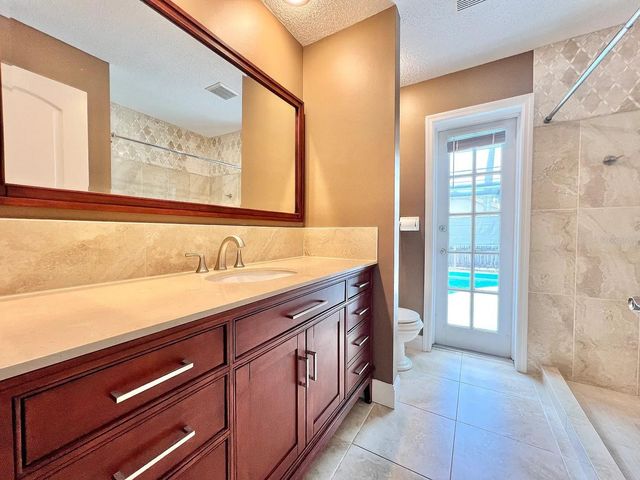 105 N BAY HILLS BOULEVARD, Safety Harbor, FL 34695
