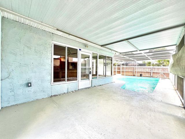 105 N BAY HILLS BOULEVARD, Safety Harbor, FL 34695