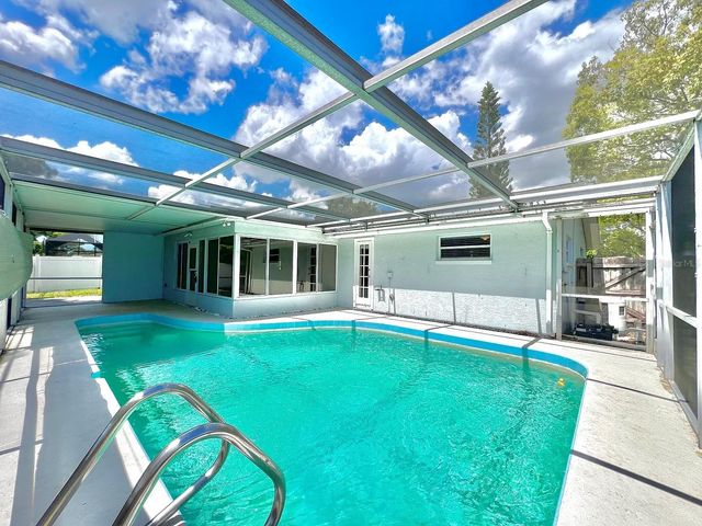 105 N BAY HILLS BOULEVARD, Safety Harbor, FL 34695