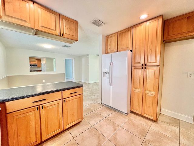 105 N BAY HILLS BOULEVARD, Safety Harbor, FL 34695