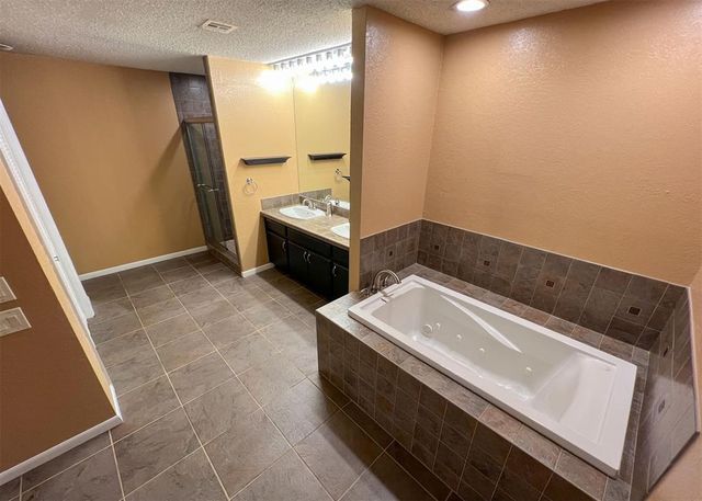 14008 Apache Drive, Edmond, OK 73013