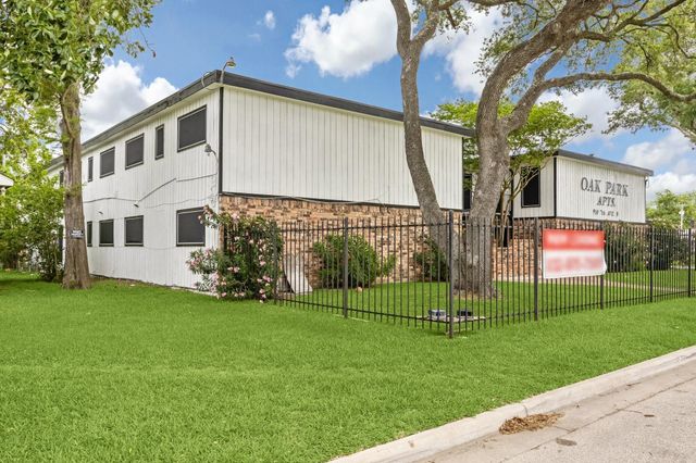 910 7th Avenue N 12, Texas City, TX 77590