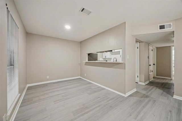 910 7th Avenue N 12, Texas City, TX 77590