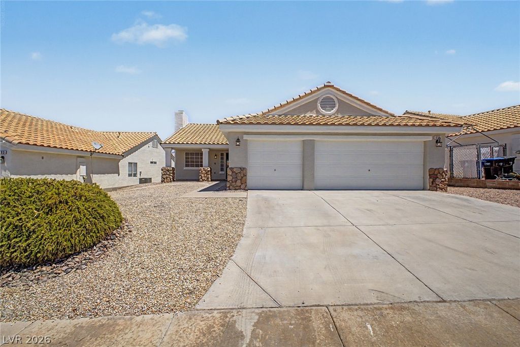 695 West Pacific Avenue, Henderson, NV 89002 — exterior