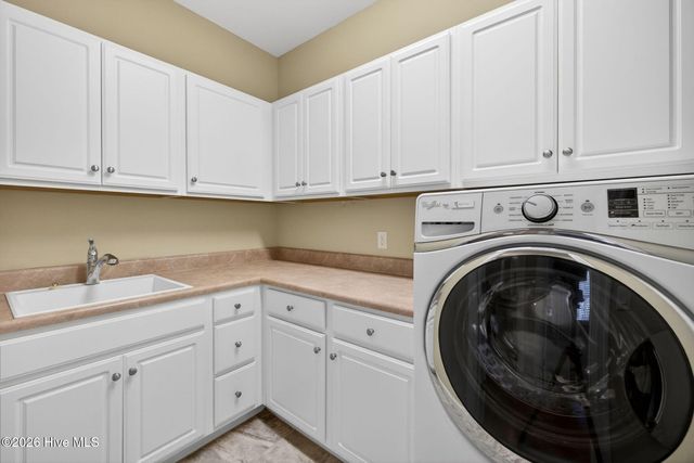 6201 Motts Village Road, Wilmington, NC 28412