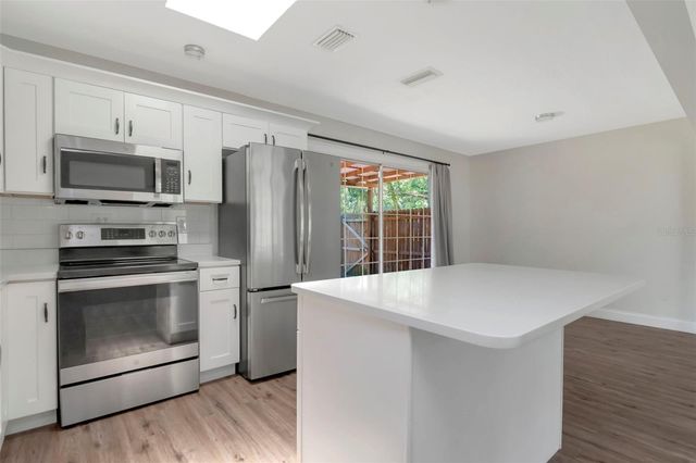 2101 E HOWELL STREET, Tampa, FL 33610
