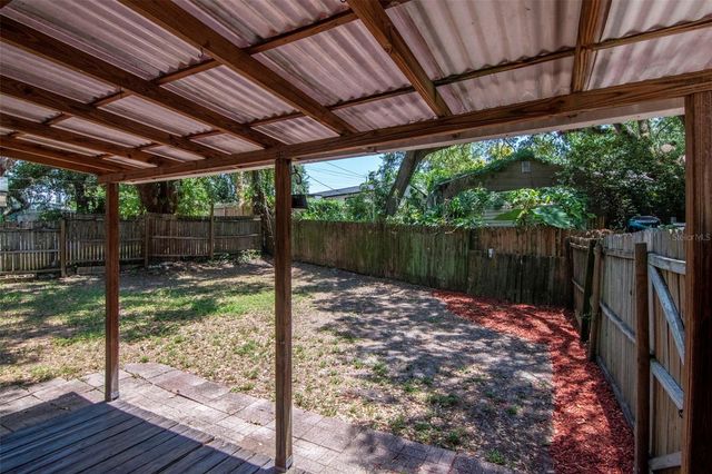 2101 E HOWELL STREET, Tampa, FL 33610