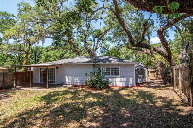 2101 E HOWELL STREET, Tampa, FL 33610