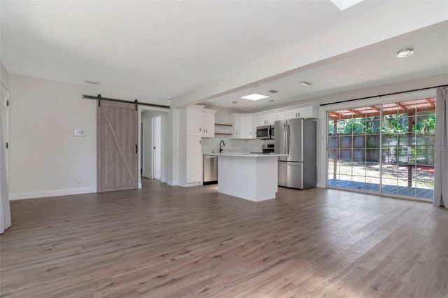 2101 E HOWELL STREET, Tampa, FL 33610