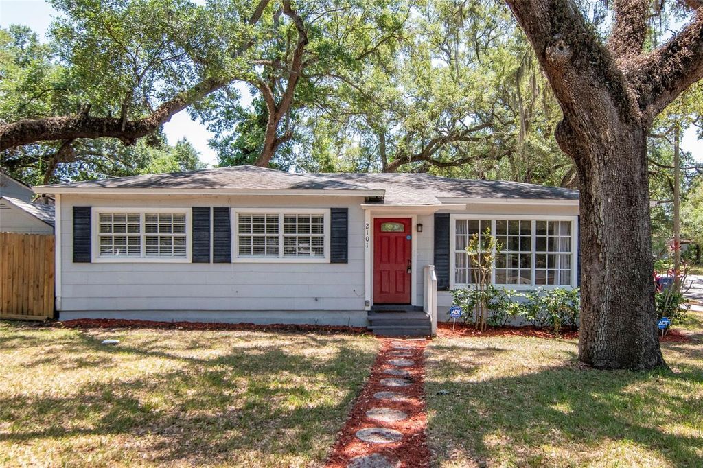 2101 E HOWELL STREET, Tampa, FL 33610