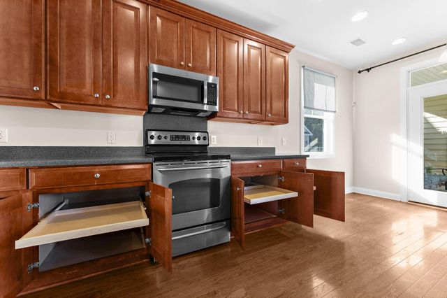 122 Scrapbook Lane, Summerville, SC 29483