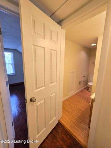 1714 Colony Ct, Louisville, KY 40216