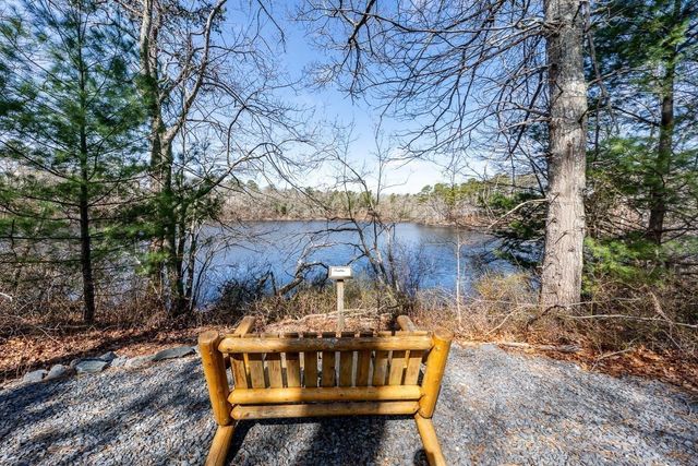 12 Pga Ln 423, Mashpee, MA 02649