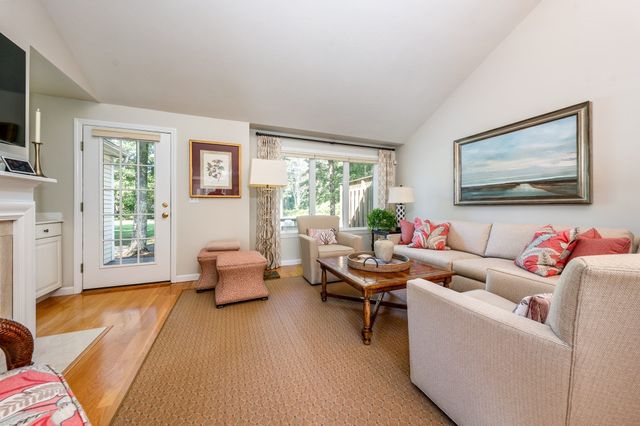 12 Pga Ln 423, Mashpee, MA 02649