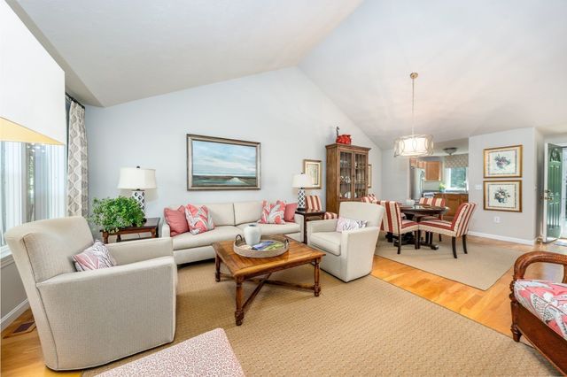 12 Pga Ln 423, Mashpee, MA 02649