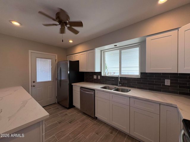 3107 W Tuckey Lane, Phoenix, AZ 85017