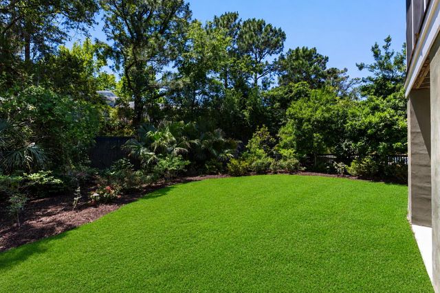 1525 Mossy Branch Way, Mount Pleasant, SC 29464