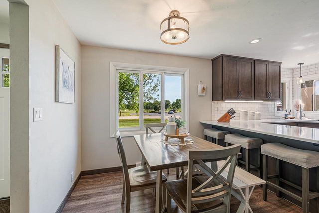 W1720 COUNTY RD UU, Kaukauna, WI 54130