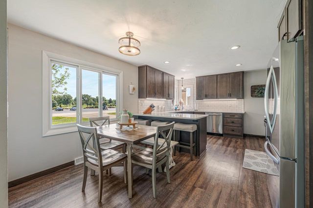 W1720 COUNTY RD UU, Kaukauna, WI 54130