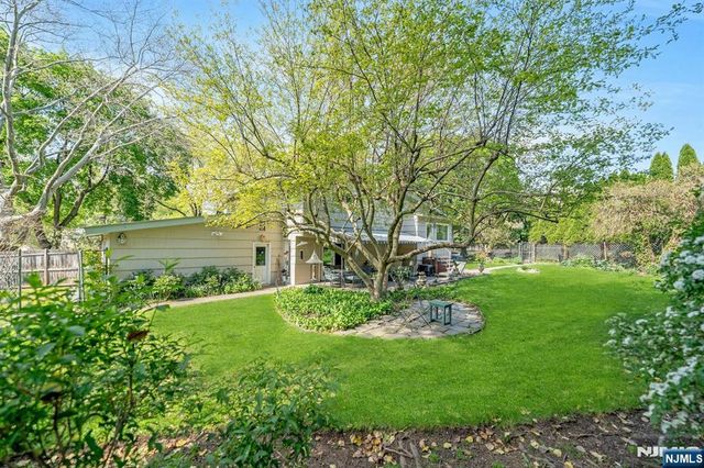 60 Oak Street, Harrington Park, NJ 07640