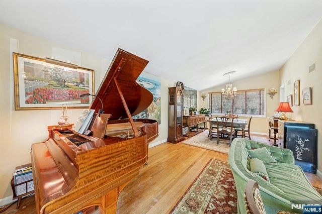 60 Oak Street, Harrington Park, NJ 07640