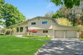 60 Oak Street, Harrington Park, NJ 07640