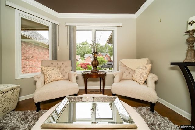 16154 White Water Drive, Macomb, MI 48042