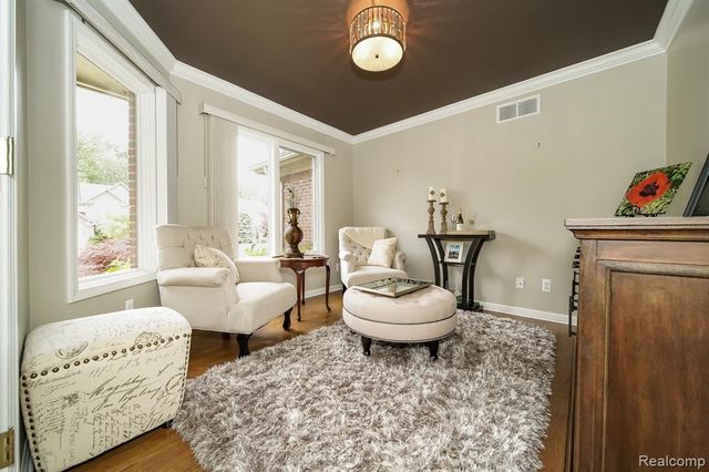 16154 White Water Drive, Macomb, MI 48042
