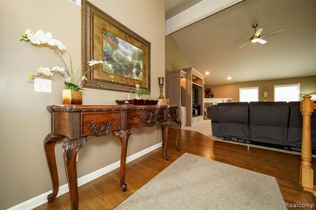 16154 White Water Drive, Macomb, MI 48042