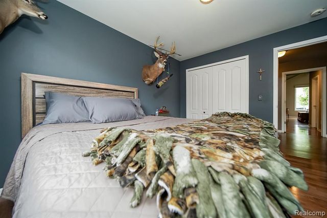 16154 White Water Drive, Macomb, MI 48042