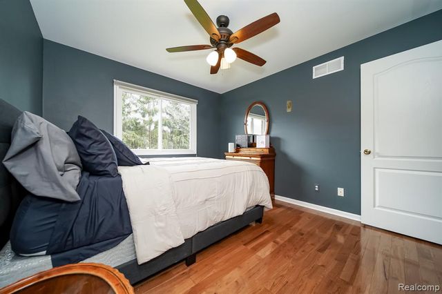 16154 White Water Drive, Macomb, MI 48042