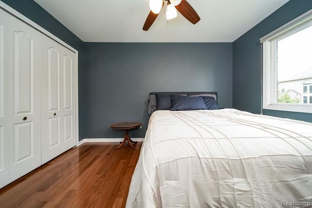 16154 White Water Drive, Macomb, MI 48042