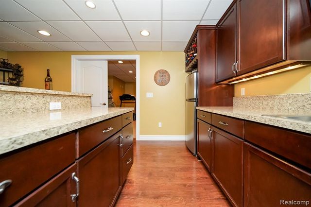 16154 White Water Drive, Macomb, MI 48042