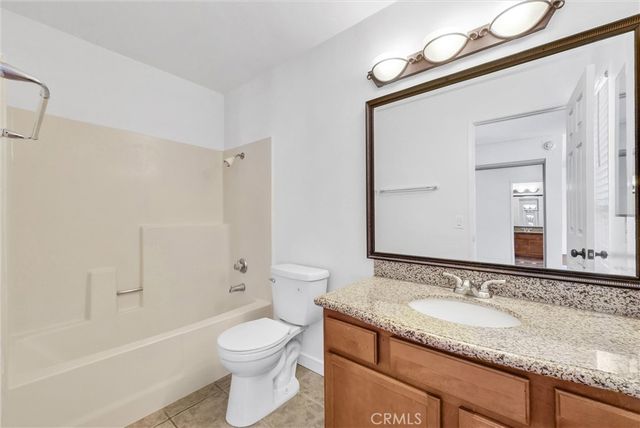 1136 W Blaine Street 203, Riverside, CA 92507