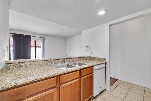 1136 W Blaine Street 203, Riverside, CA 92507