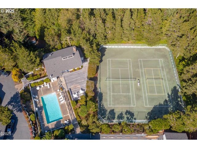 4175 N HIGHWAY 101 A-1, Depoe Bay, OR 97341