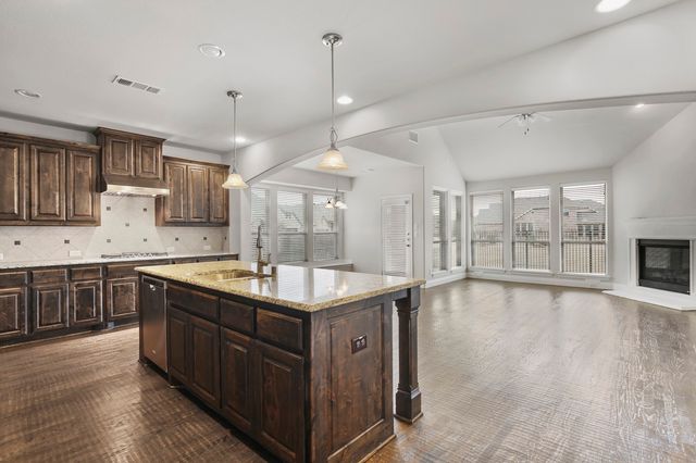 4333 FALCON Lane, Carrollton, TX 75010