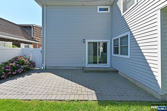 39-37 Sycamore Drive, Fair Lawn, NJ 07410