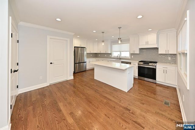 39-37 Sycamore Drive, Fair Lawn, NJ 07410