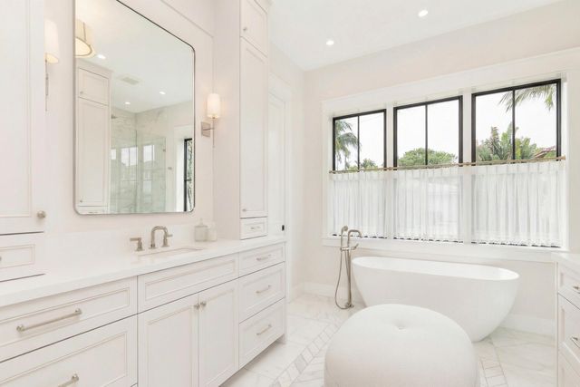315 Avila Road, West Palm Beach, FL 33405