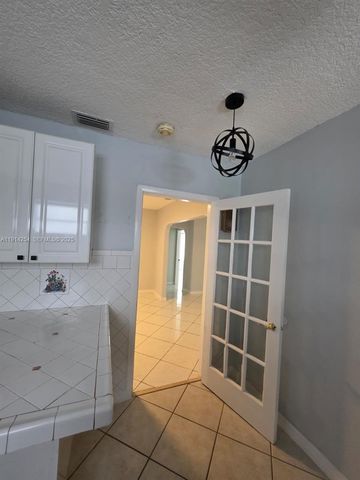 2970 SW 17th St, Miami, FL 33145