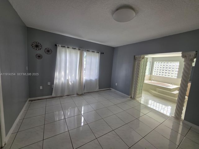 2970 SW 17th St, Miami, FL 33145