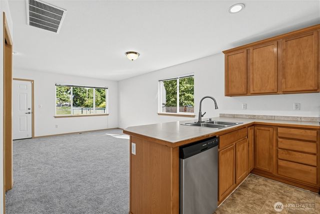 10129 19th Avenue S, Tacoma, WA 98444