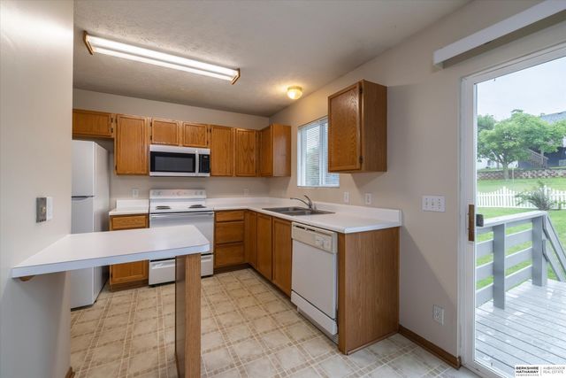 6607 N 79th Street, Omaha, NE 68122
