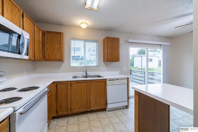6607 N 79th Street, Omaha, NE 68122