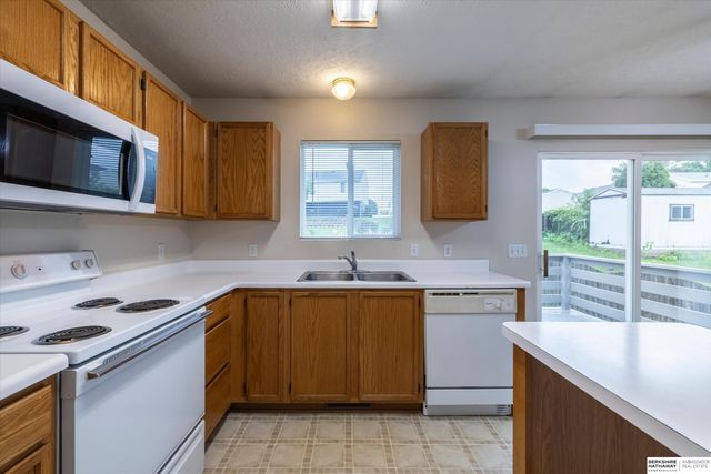 6607 N 79th Street, Omaha, NE 68122