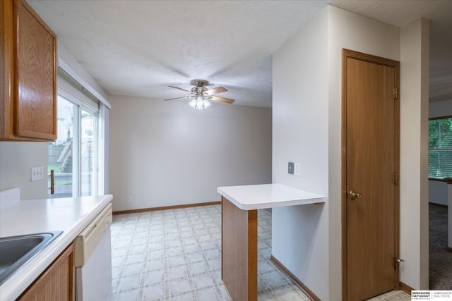 6607 N 79th Street, Omaha, NE 68122
